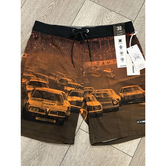 Hurley x Nascar Racing Mens Size 30 Phantom Shorts Boardshorts Finishline - Picture 1 of 6
